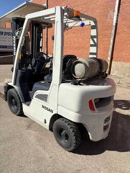 Dieseltrukki 2016  Nissan MU1F2A25LV (9)