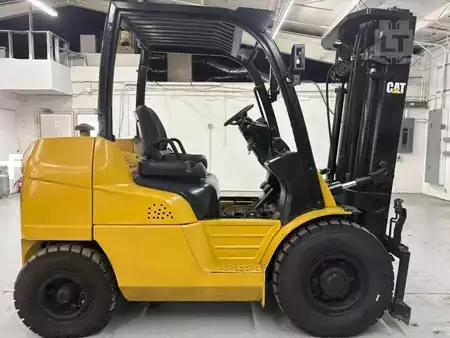 Diesel Forklifts - CAT Lift Trucks PD8000 (1)