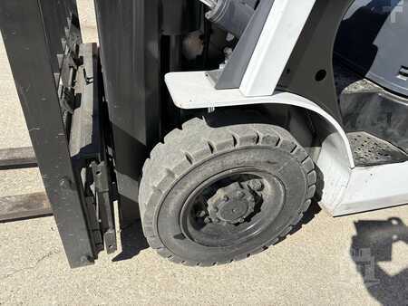 Diesel Forklifts 2016  Unicarriers PF50 (10)