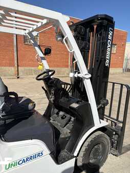 Diesel Forklifts 2016  Unicarriers PF50 (4)