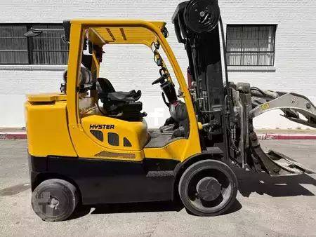 Propane Forklifts 2019  Hyster S135FT (1)