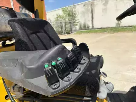 Propane Forklifts 2019  Hyster S135FT (9)