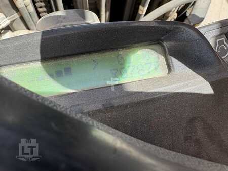 Propane Forklifts 2019  Hyster S135FT (6)