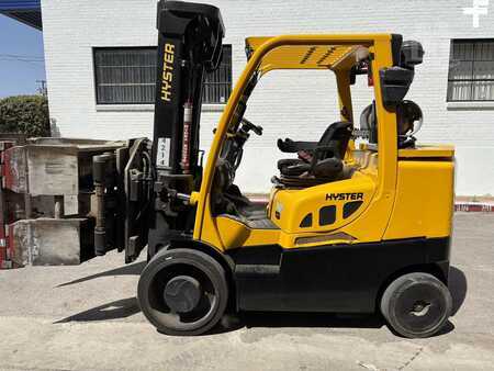 Propane Forklifts 2019  Hyster S135FT (2)