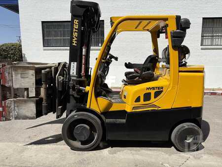 Propane Forklifts 2019  Hyster S135FT (2)