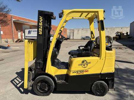 Propane Forklifts 2010  Hyster S60FT (2)