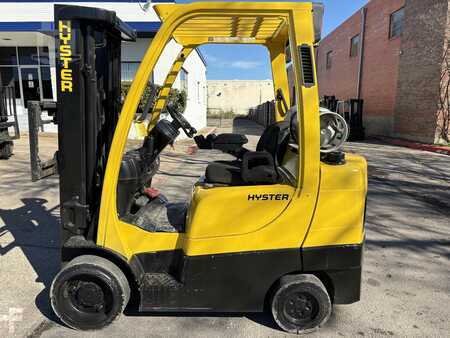 Propane Forklifts 2008  Hyster S70FT (2)