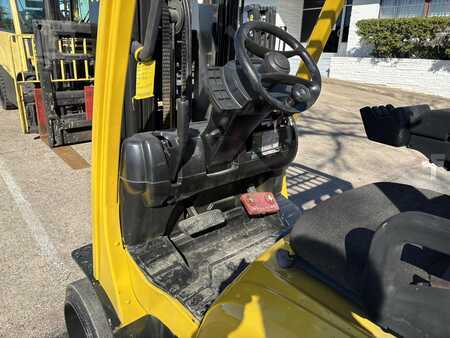 Propane Forklifts 2008  Hyster S70FT (9)