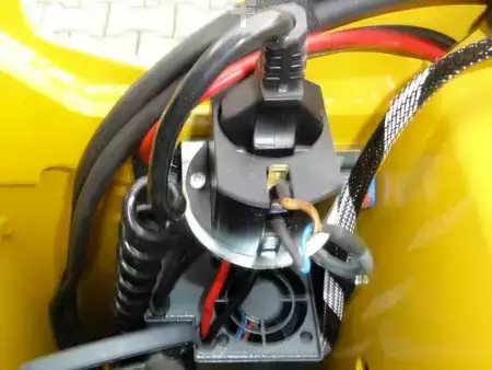 Ruční vysokozdvižný vozík 2003  Yale MS 14 IL (6)