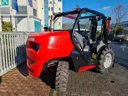 Terénní vysokozdvižný vozík 2021  Manitou MC 25-4 ST5B S1 Buggy (3)