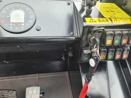 Wózek terenowy 2022  Manitou M50.4 ST5 (8)