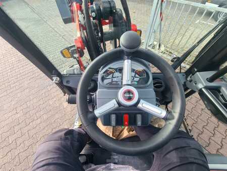 Annet 2023  Manitou MLA 3-25 H Classic (10)