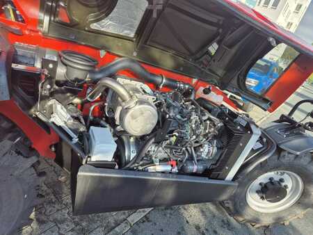 Wózki teleskopowe sztywne 2025  Manitou MT 930 H (8)