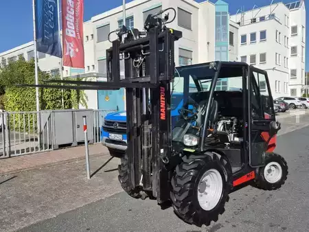 Terénní vysokozdvižný vozík 2023  Manitou MC 30-4 ST3A S1 (6)
