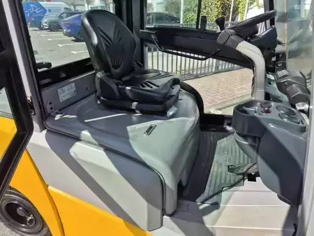 Wózki widłowe diesel 2020  Jungheinrich DFG 430 (8)