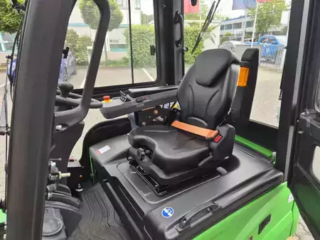 Eléctrica de 4 ruedas 2025  Noblelift FE4P20QC (8)