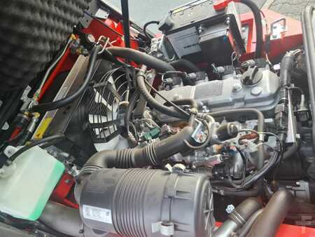 Wózki gazowe 2022  Manitou MI 35 Gas Triplex (9)