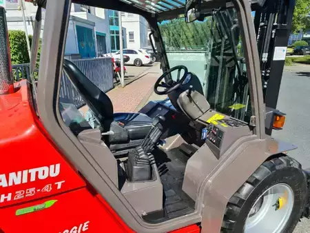 Empilhador todo-terreno 2019  Manitou MH 25-4 Allrad (7)