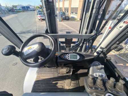 Chariots électriques à 4 roues 2020  Still RX 60-80 900 (9)