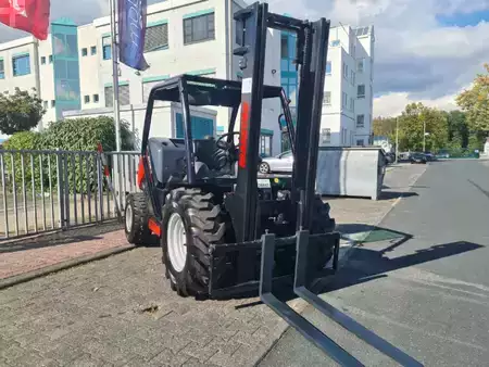 Maastotrukki 2019  Manitou MC 18.4 Stage3B (6)