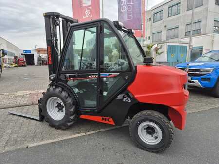 Geländestapler  Manitou MC 25-4 ST5B S1 (4)