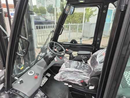 Geländestapler  Manitou MC 25-4 ST5B S1 (5)