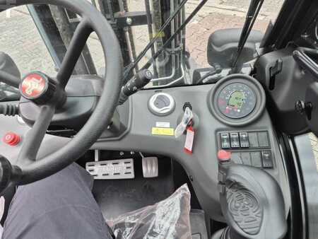 Geländestapler  Manitou MC 25-4 ST5B S1 (6)