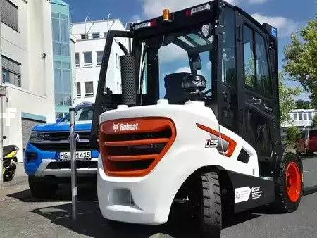 Dieselový VZV 2025  Bobcat D35C-9 (3)