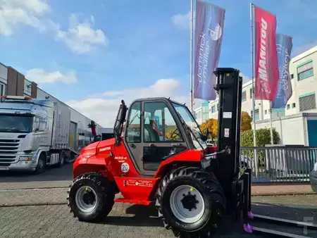 Carretilla todoterreno 2022  Manitou M50.4 -EuroIII3- 3F550 4x4 (2)