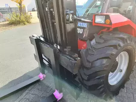 Carretilla todoterreno 2022  Manitou M50.4 -EuroIII3- 3F550 4x4 (4)