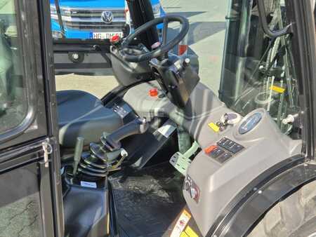 Terrængående truck 2024  Manitou MC 30-4 ST5 (8)
