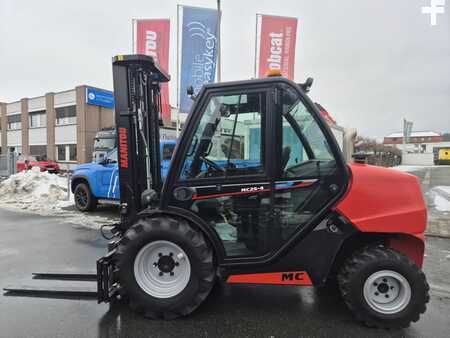 Geländestapler  Manitou MC 25-4 ST5B S1 (1)