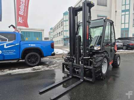 Geländestapler  Manitou MC 25-4 ST5B S1 (3)