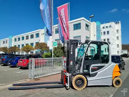 Elektro 4 Rad 2023  Still RX 60-50 Triplex 4700 (1)