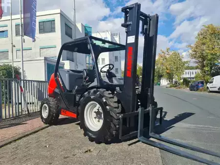 Geländestapler  Manitou MC 18.4 Stage3B (5)