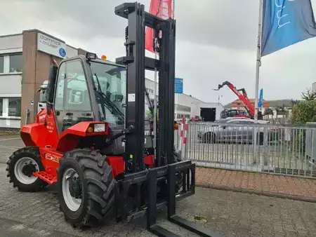 Carretilla todoterreno 2018  Manitou M 30.4 3F550 S4 (6)