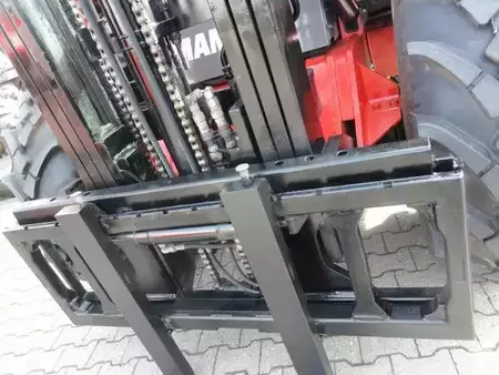 Terénní vysokozdvižný vozík 2013  Manitou M 30.4 - Triplex 4x4 (6)