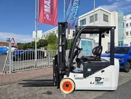 Eléctrica de 3 ruedas 2026  Bobcat B 20 NT (2)