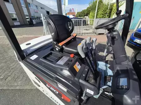 Eléctrica de 3 ruedas 2026  Bobcat B 20 NT (7)