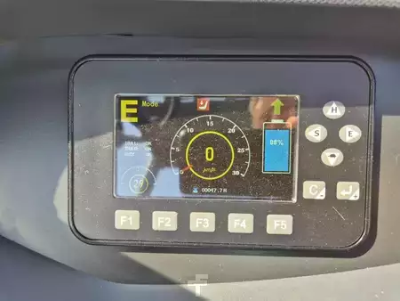 Eléctrica de 3 ruedas 2026  Bobcat B 20 NT (8)