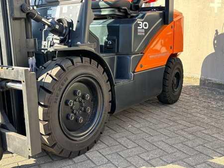 Nestekaasutrukki 2022  Doosan G30E-7 (6)