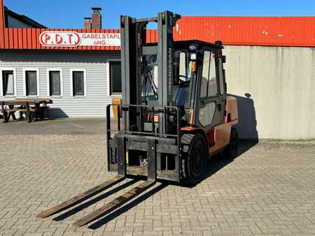 Treibgasstapler 2006 Nissan F04 (3)