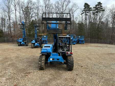 Manipulador Telescópico fijo 2021  Genie GTH5519 (2)