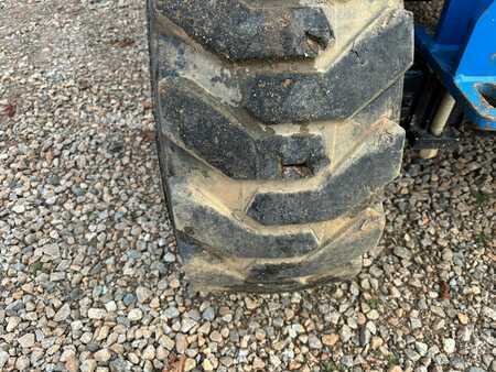 Manipulador Telescópico fijo 2021  Genie GTH5519 (7)