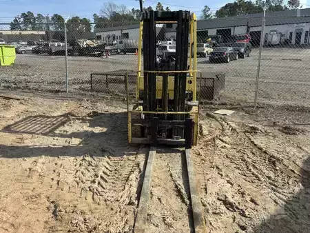 Propane Forklifts 2021  Hyster H50XT (2)