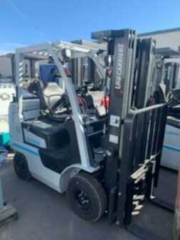 Propane Forklifts 2022  Unicarriers AF35 (1)