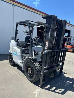 Propane Forklifts 2025  Unicarriers PF100N1 (1)