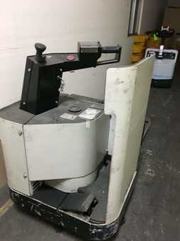 Electric Pallet Jacks 2006  Crown PR3020-60 (1)