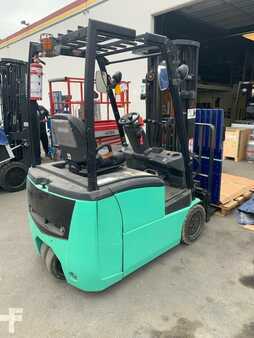 3 Wheels Electric 2015  Mitsubishi FB16PNT (2)