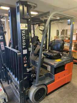 3 Wheels Electric 2016  Toyota 8FBES15U (1)